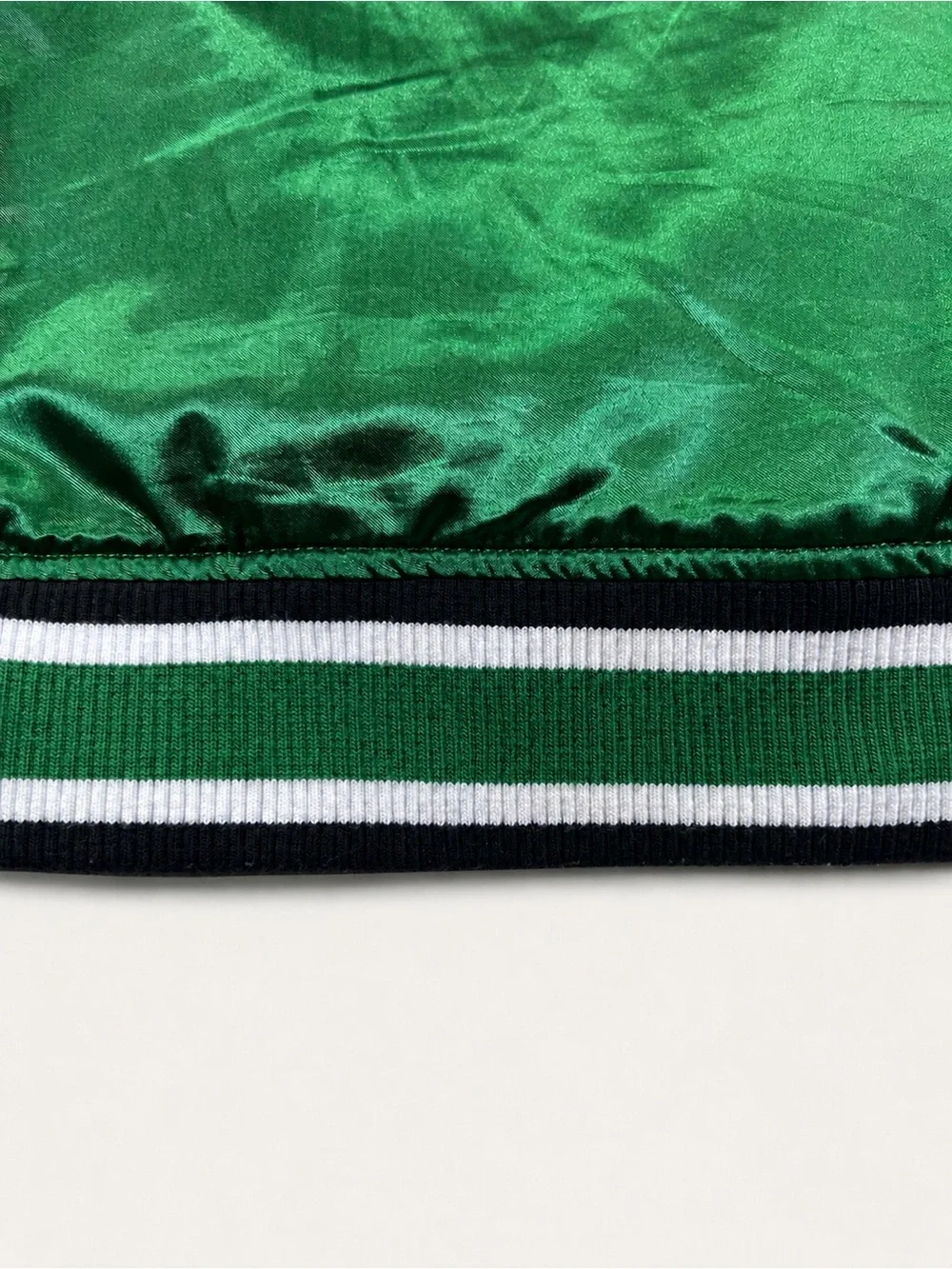 2019 Bioworld Officially Licensed Harry Potter Slytherin Bomber Jacket Size M
